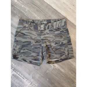 COLUMBIA Omni-Shield - Women's Green Camo Hiking Shorts - Size 6
